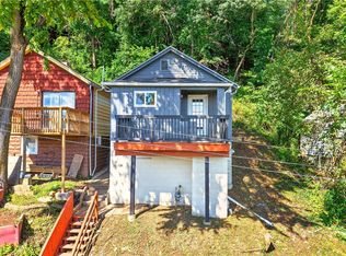 912 Benwood Ave, Mc Kees Rocks, PA 15136