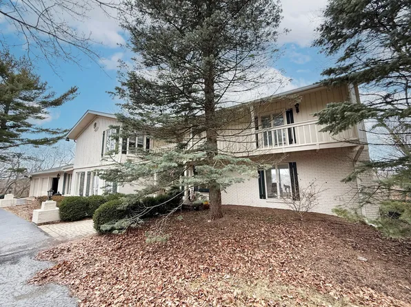 368 N Bateman Cir, Barrington, IL 60010