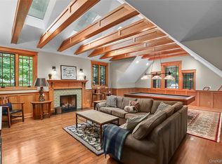 15 N Lake Cir, South Salem, NY 10590