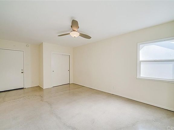 3rd image of 2235 1/2 Laverna Ave