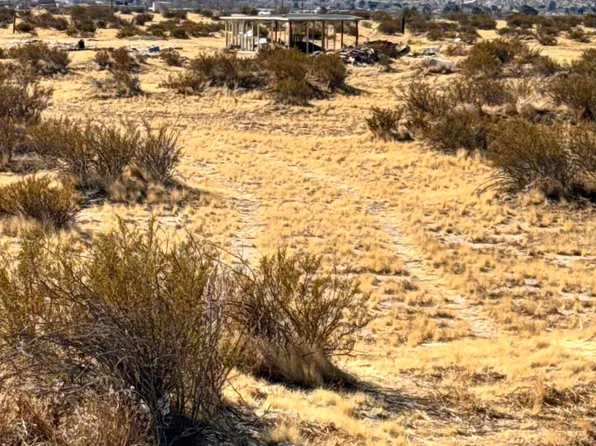 172 E Avenue L4, Lancaster, CA 93535