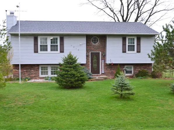 7312 Mont Dr, Middletown, OH 45042