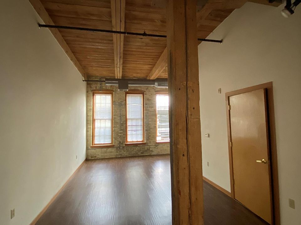 Belle Harbor Lofts 134 Main St Racine WI Zillow