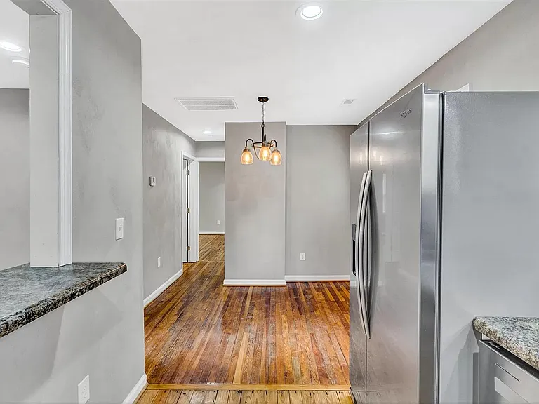 1423 Varnell Ave NE — Photo 9