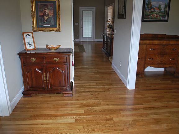Foyer/White oak flooring