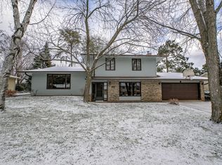 1013 Northland Ave, Stillwater, MN 55082