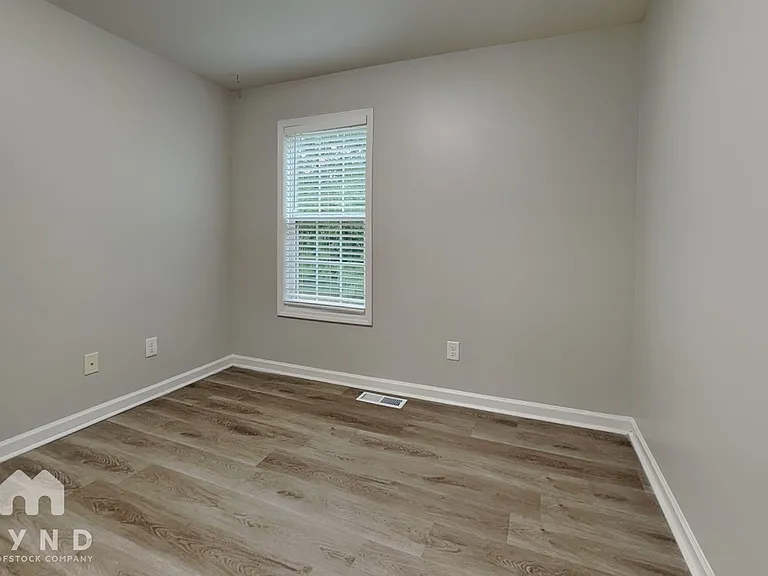 148 Bridge St — Photo 13