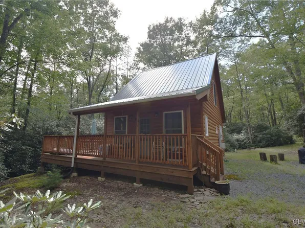 221 Delaware Dr, Jim Thorpe, PA 18229