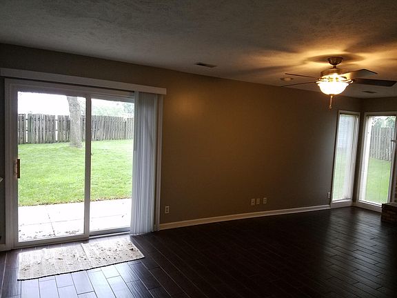 3rd image of 1507 N 144th Avenue Cir