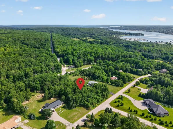 80 Copeland Creek Dr, Tiny, ON L9M 0M3