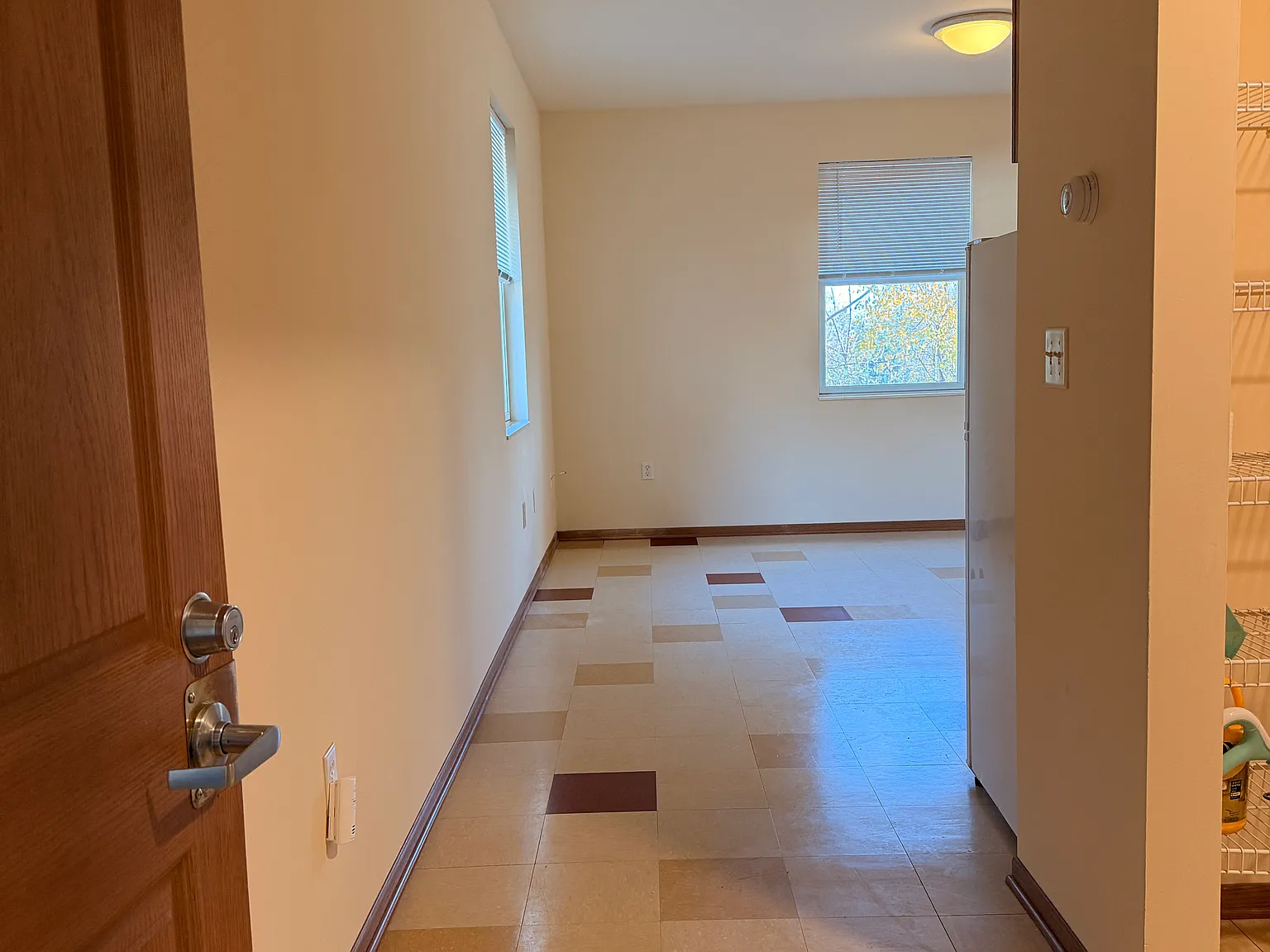 Studio, 450 sqft, $1,035 — Photo 4