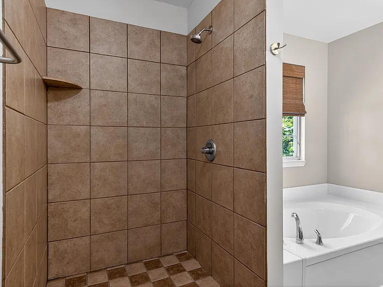6804 Broome Bay Ct — Photo 21