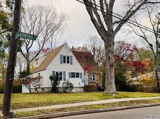 62 Admiral St, Pt Jefferson Station, NY 11776