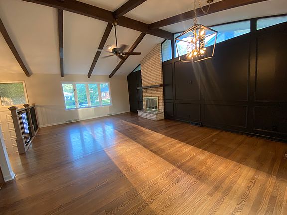 3rd image of 5324 Goodman Ln