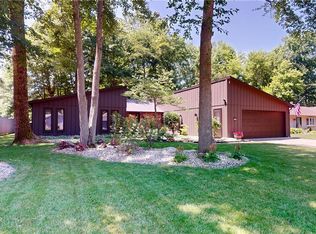 5726 Rock Point Cir, North Ridgeville, OH 44039
