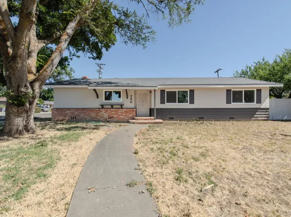 730 W F Street, Dixon, CA 95620