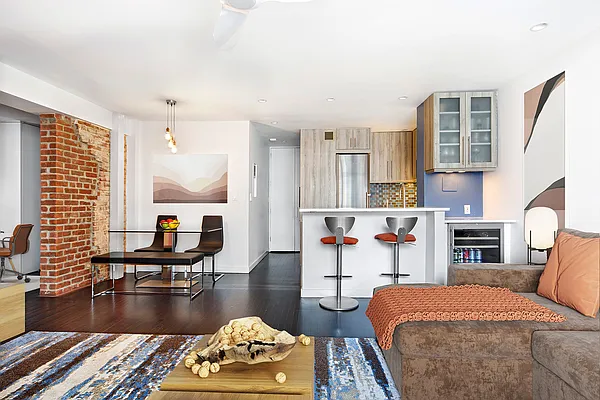 Sold by Compass | media 16