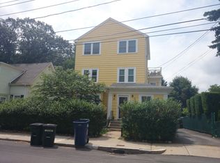 20 Maplewood St, West Roxbury, MA 02132