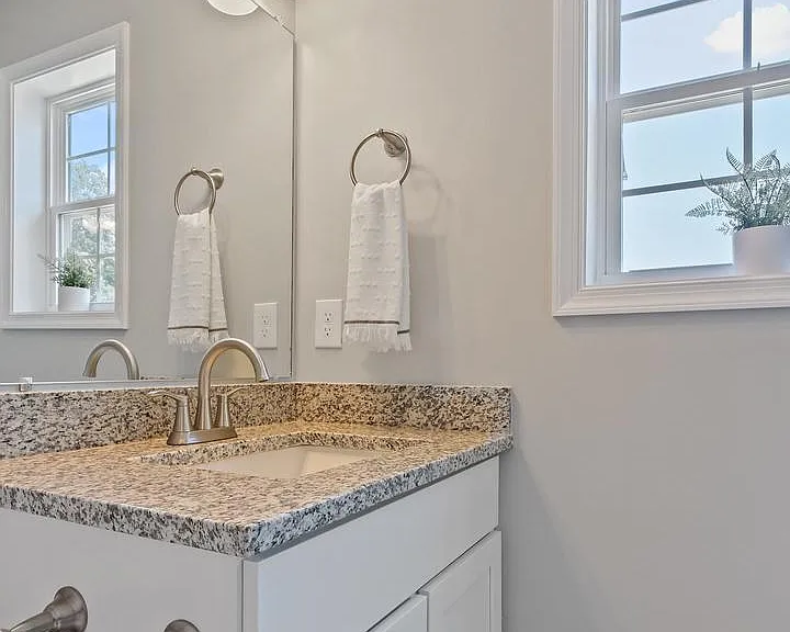 304 Avon Dr — Photo 20