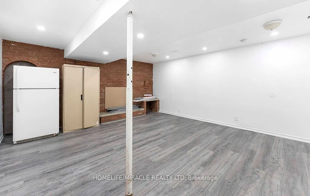 2 bed, $2,000 — Photo 4