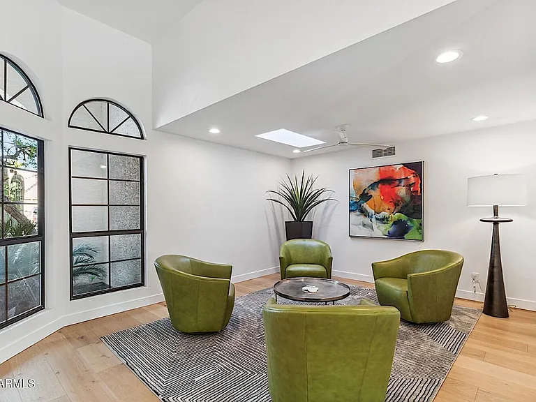 10434 N 82nd Pl — Photo 9