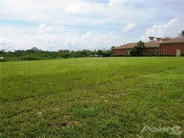 205 SE Fiore Bello, Port Saint Lucie, FL 34952