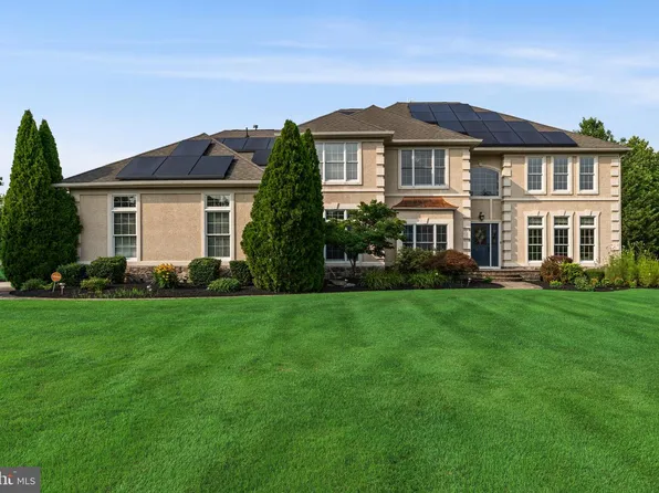 108 Preakness Dr, Mullica Hill, NJ 08062