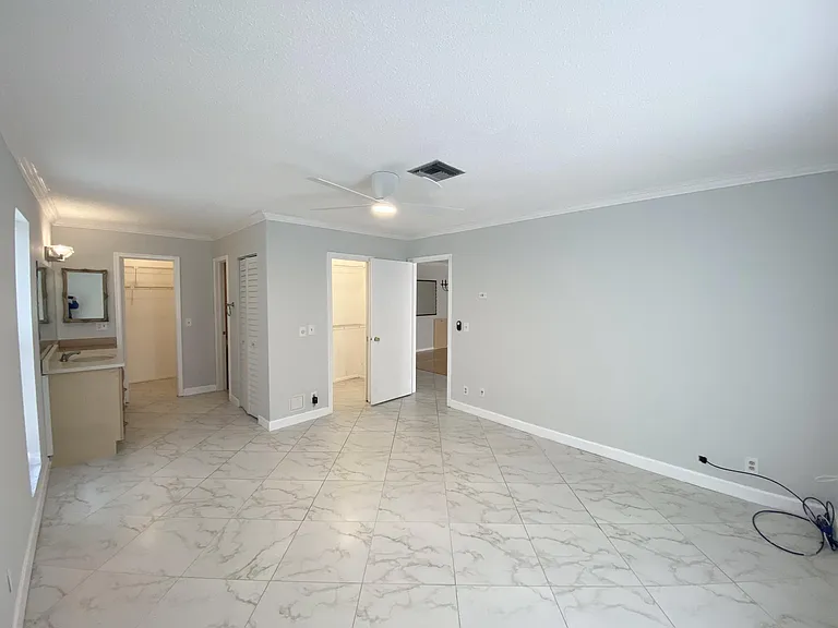2480 Juniper Dr #204 — Photo 6