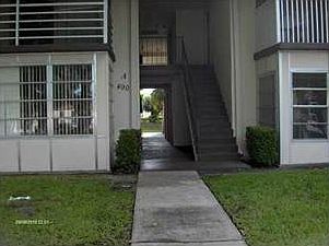 4th image of 490 N Laurel Dr APT 3A