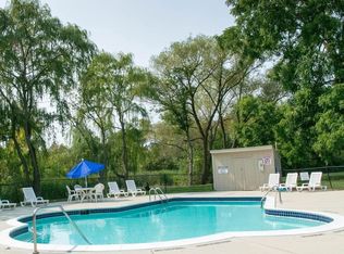Willow Tree Apartments, Southfield, MI 48033