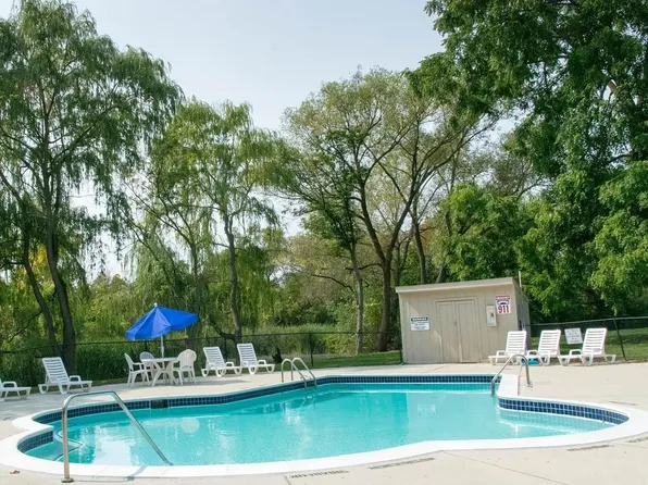 Willow Tree Apartments