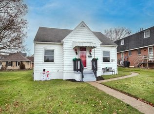202 Hazel St, Zelienople, PA 16063