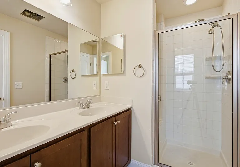 300 Camillia Pl — Photo 12