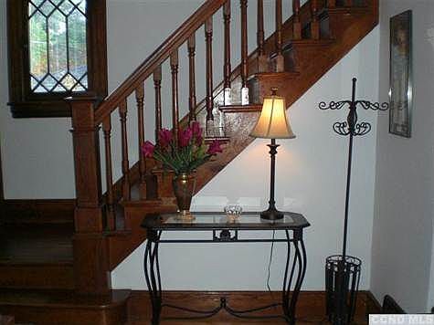 4th image of 4 Aitken Ave