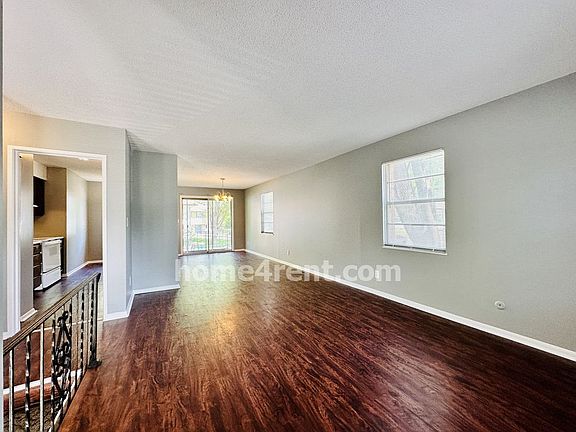 3rd image of 10802 W 90th Ter