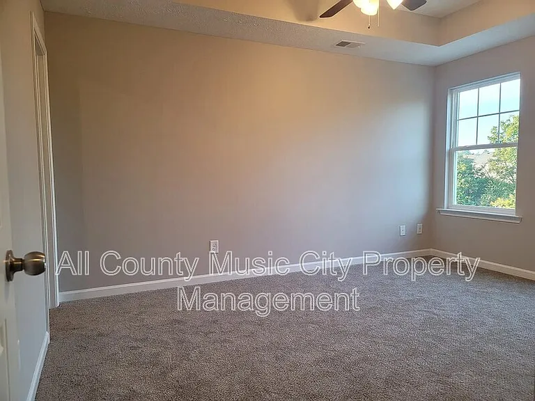 310 Negri Ct — Photo 19