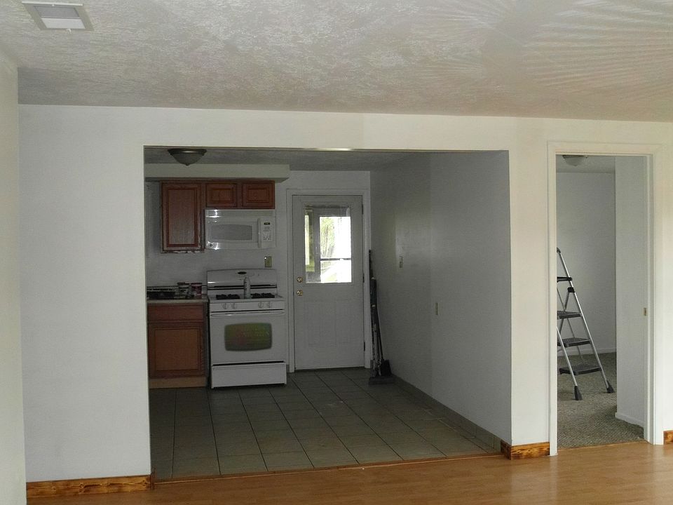 Open Kitchen off the L.R.