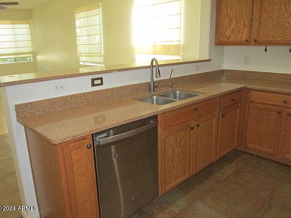 4th image of 43624 W BAILEY Drive