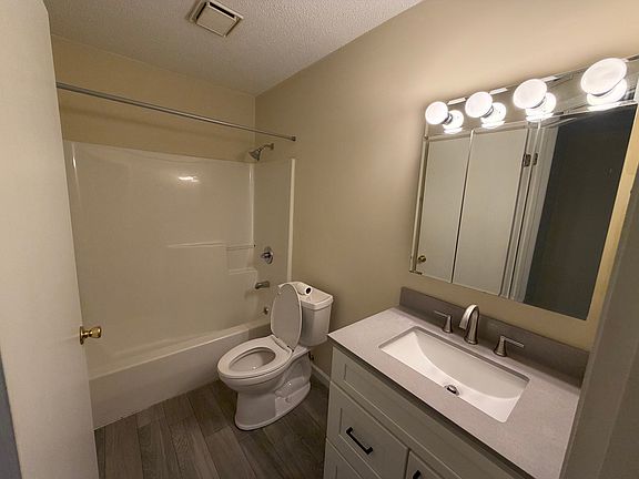 5th image of 120 Stone Tree Dr #120