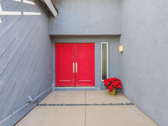 5th image of 1756 Woodbine Pl