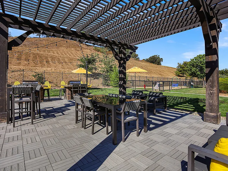 Foothill - Twin Creeks Condos — Photo 17