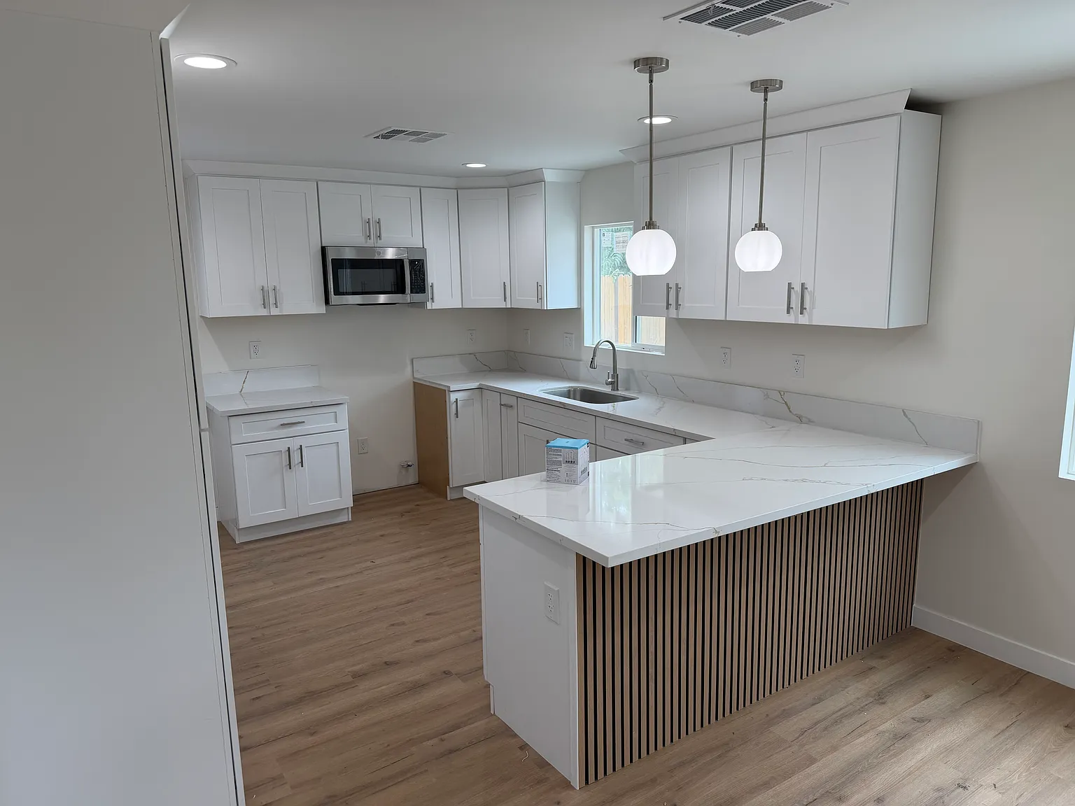 16267 Chicago Ave — Photo 1