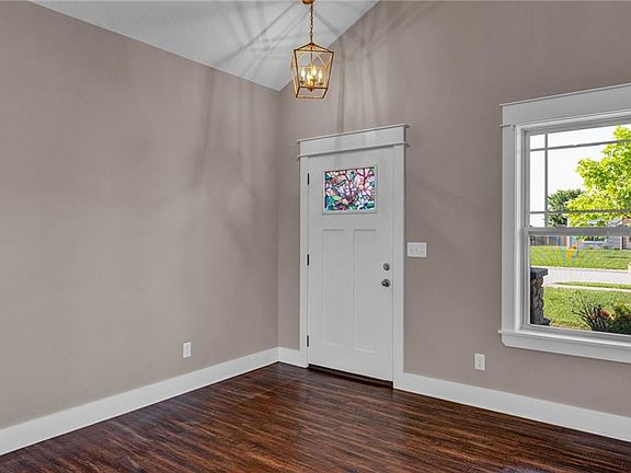 5th image of 2505 E 25th Pl