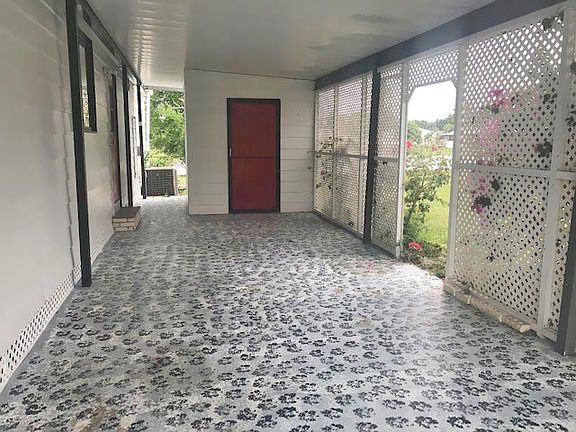 4th image of 698 Sunny South Ave #698