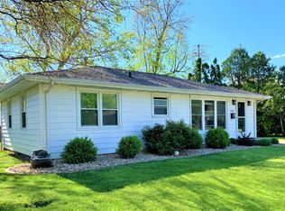 1003 McGregor St, Bloomington, IL