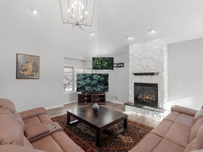 1910 Valley COURT, Grafton, WI, 53024