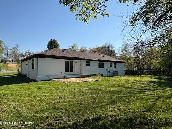 3rd image of 42 Vassar Ct