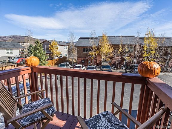 4th image of 2385 Abbey Ct #2