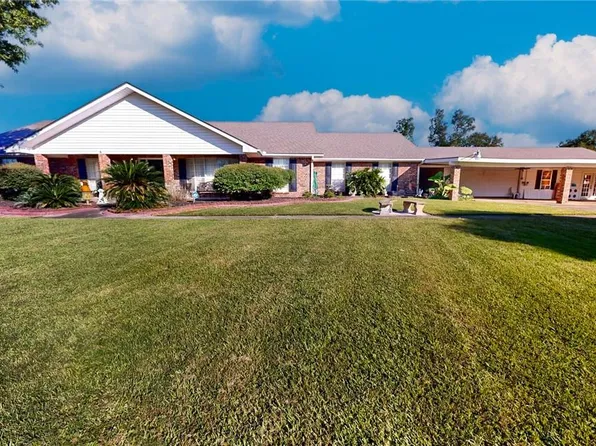 1026 Lakelyn Dr, Lake Charles, LA 70605