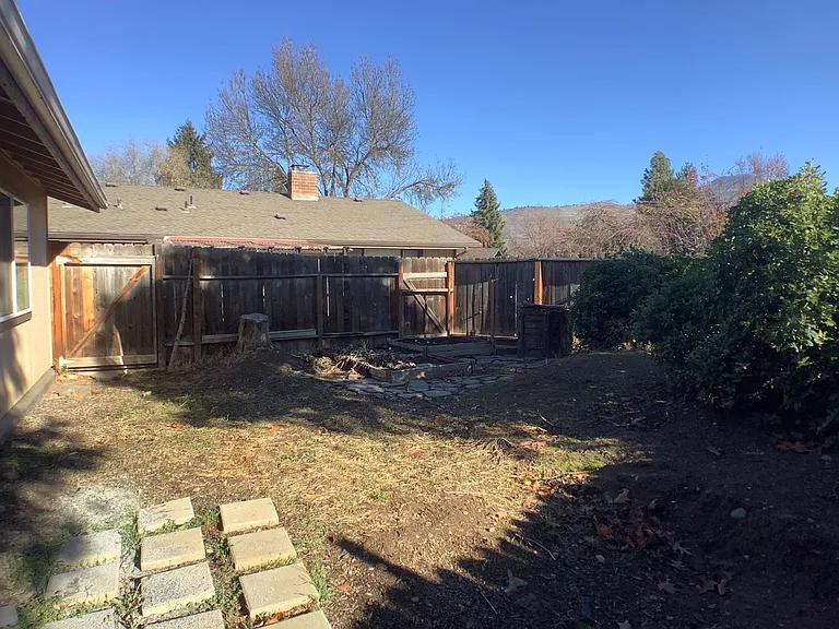 One bed/One bath cottage in East Medford | Available Now — Photo 12